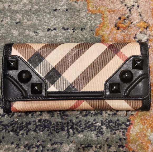 Burberry Handbags - SALE❗Burberry wallet, limited edition